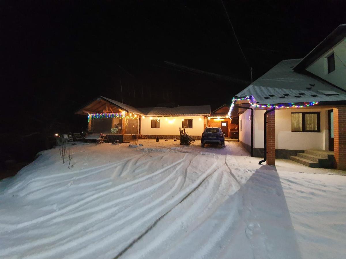 Готель Casa Axa Paraul Carjei Екстер'єр фото
